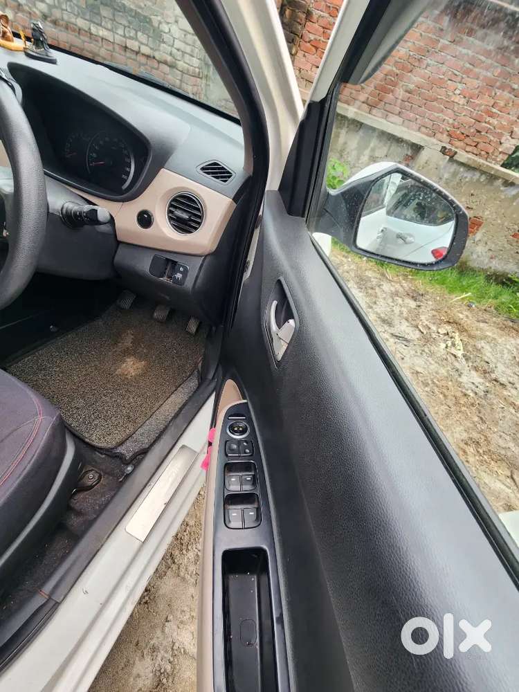 Hyundai Grand I10 Sportz 2015
