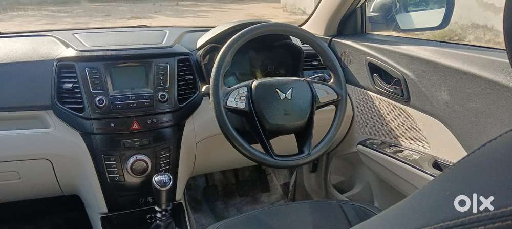 Mahindra Xuv300 1.2 W6 Amt Petrol, 2024, Petrol