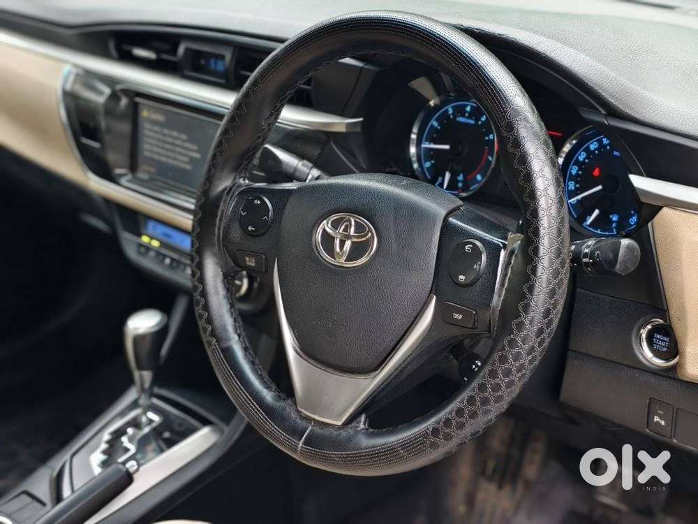 Toyota Corolla Altis, 2014, Petrol