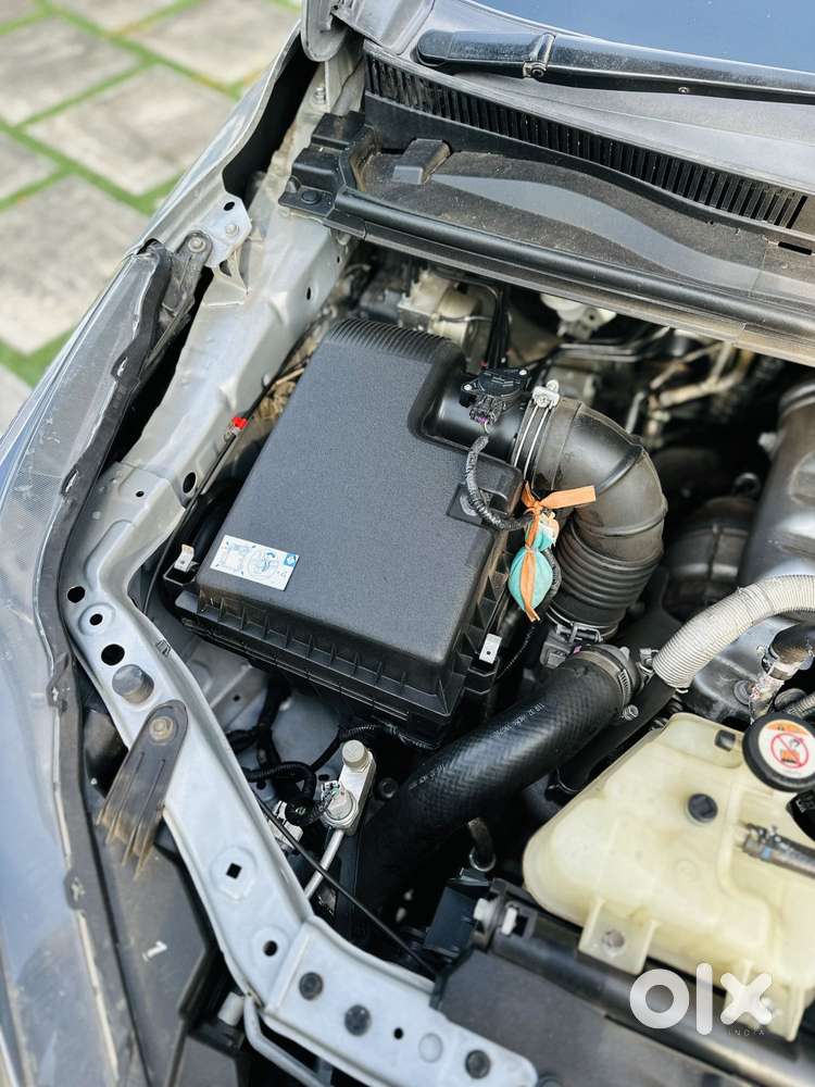 Toyota Innova Crysta 2.4 Gx Mt, 2019, Diesel