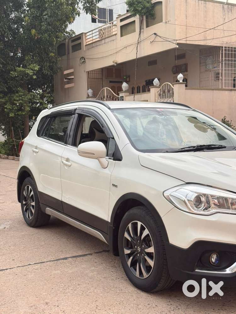 Maruti Suzuki S-cross 2018 Diesel Well Maintained