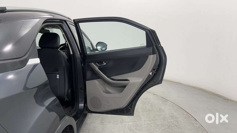 Tata Nexon 1.2 Revotron Xza Plus (l), 2019, Petrol