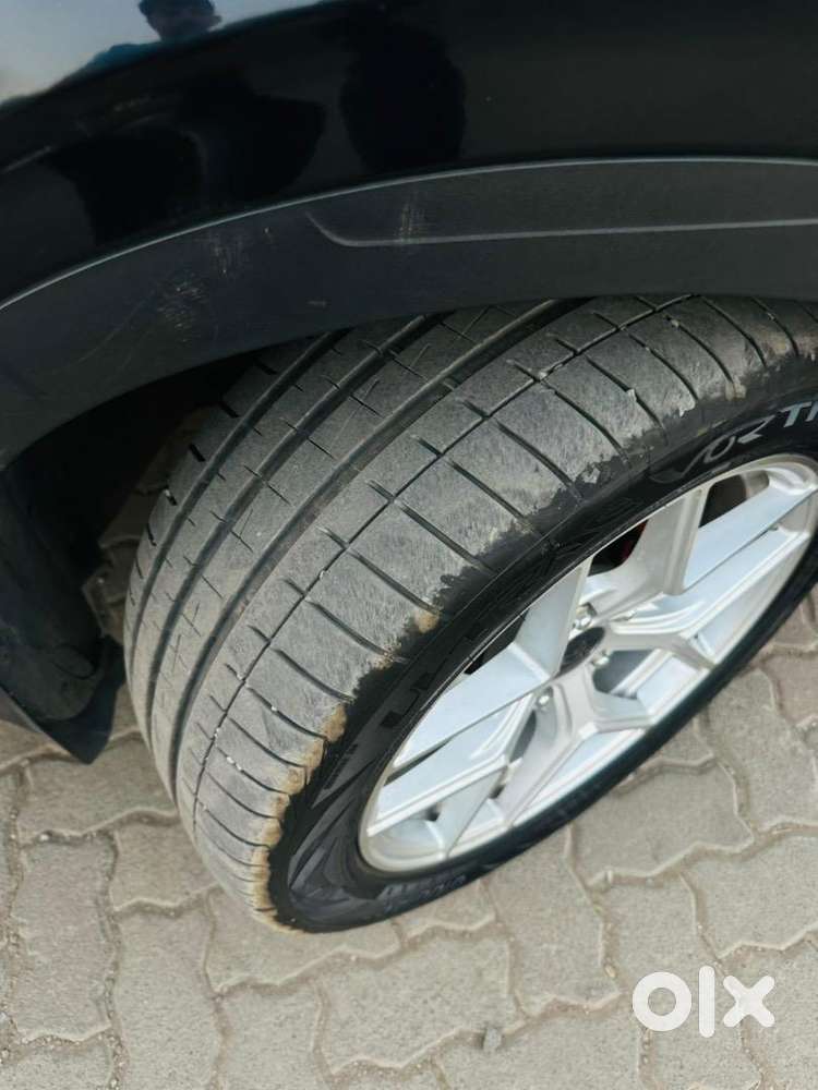 Hyundai Venue 2024 Diesel 60000 Km Driven