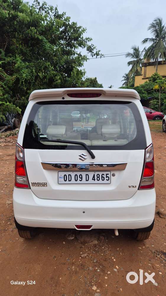 Maruti Suzuki Wagon R Vxi Mt 1.0l, 2015, Petrol