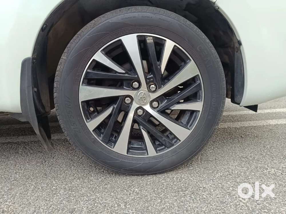 Toyota Innova Crysta 2.8 Zx At 7 Seater, 2019, Diesel