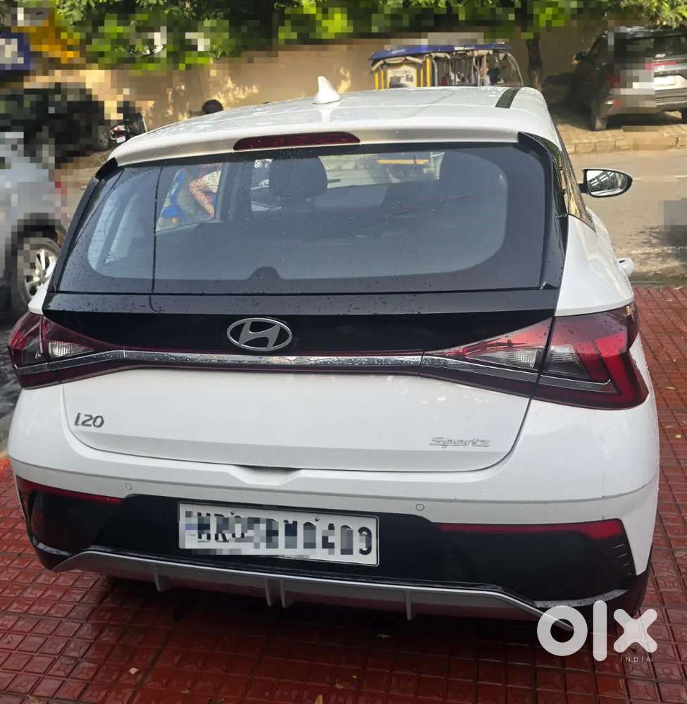 Hyundai  I20 Sportz Optional Automatic Sunroof 2024 Petrol