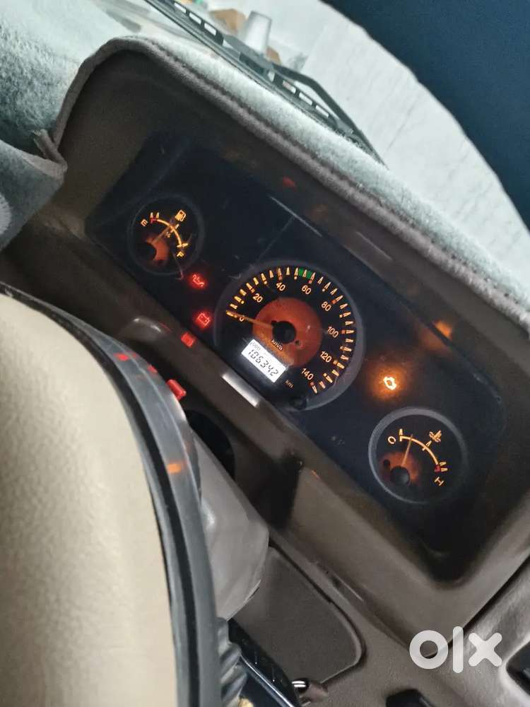 Mahindra Bolero Gold Zx 2017 Year