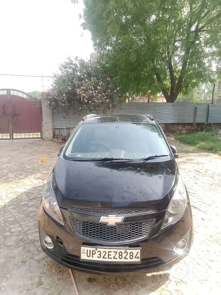 Beat Car Go To Right