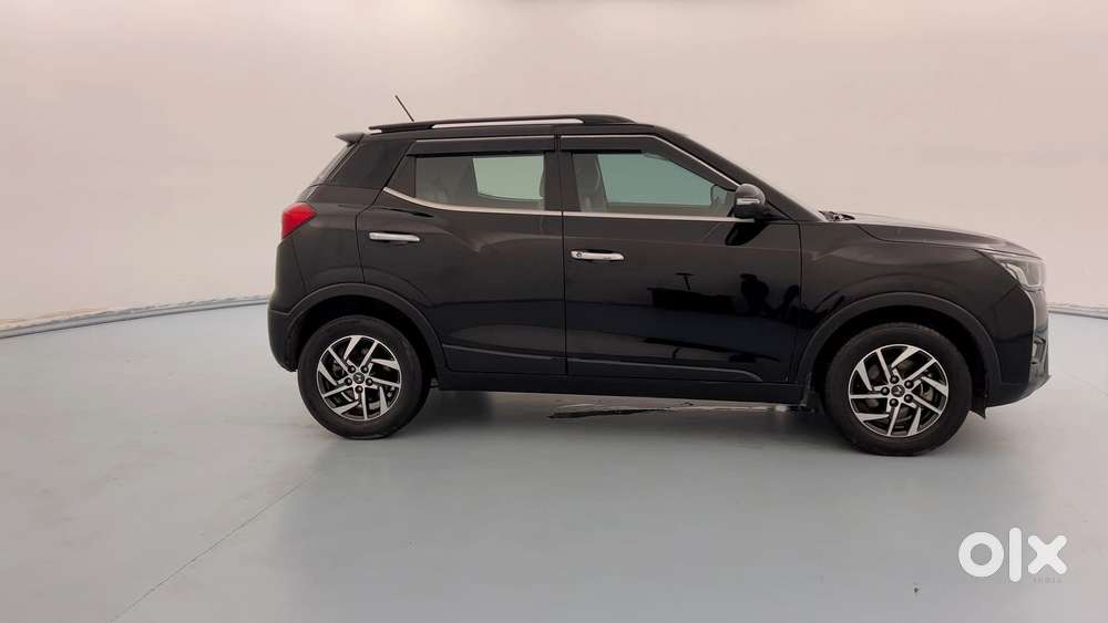Mahindra Xuv300 W8 Option Diesel, 2023, Diesel