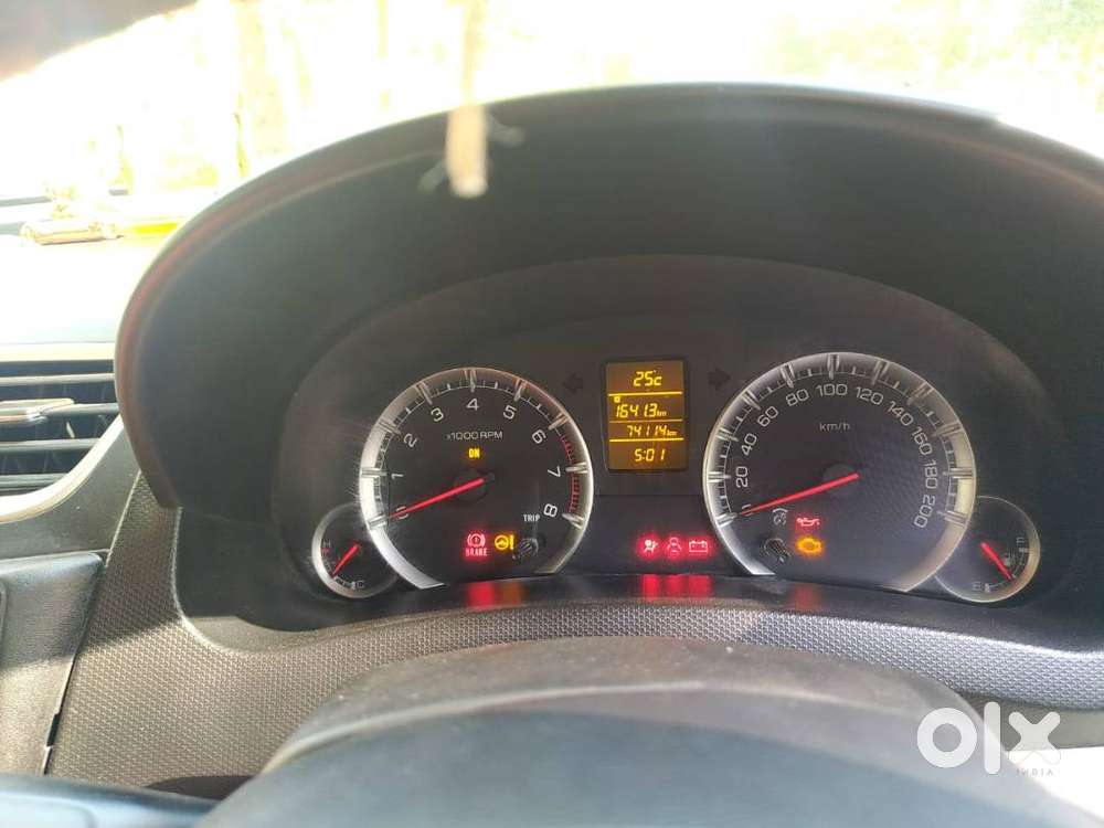 Maruti Suzuki Swift Dezire Zxi Petrol Very Well Maintained