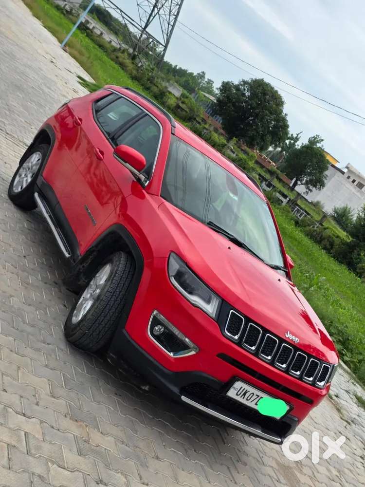 Jeep Compass 
1st Owner 
Insurance 12/02/2027 Tak
Dono Chabi