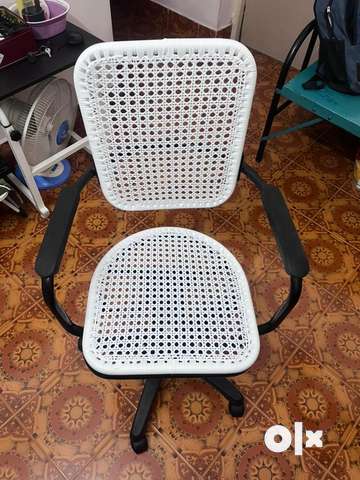 Wire chair deals olx