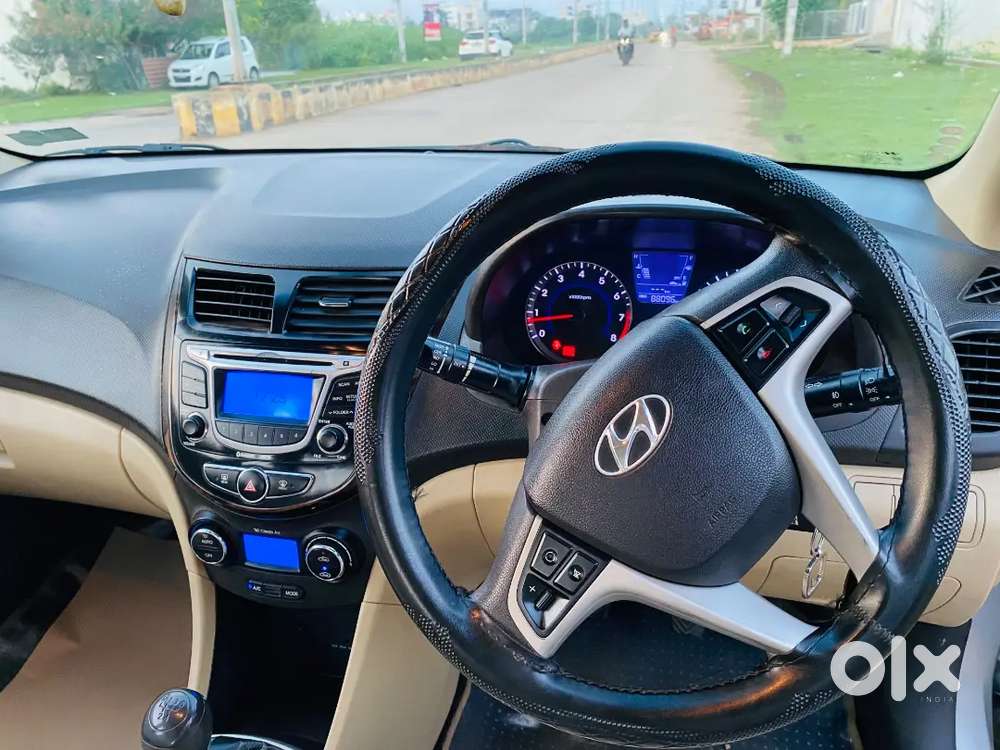 Hyundai Verna Ex Petrol 2012