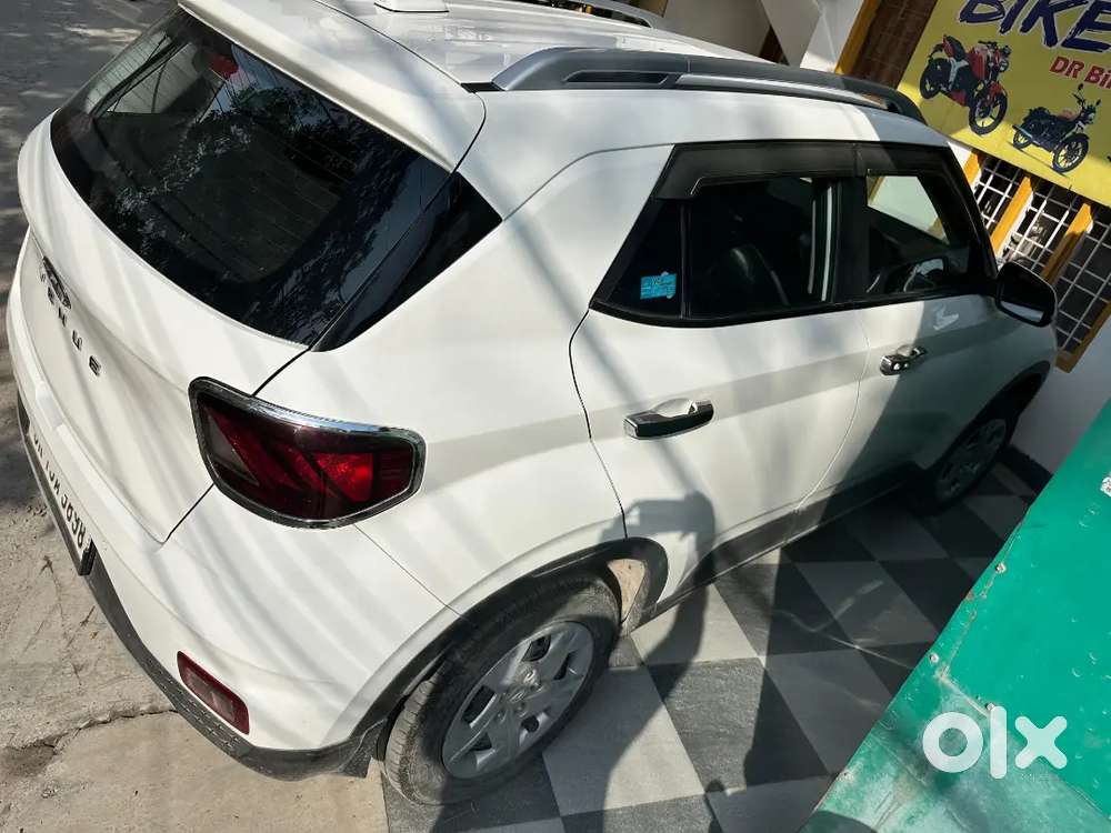 Hyundai Venue 2022 Petrol Good Condition