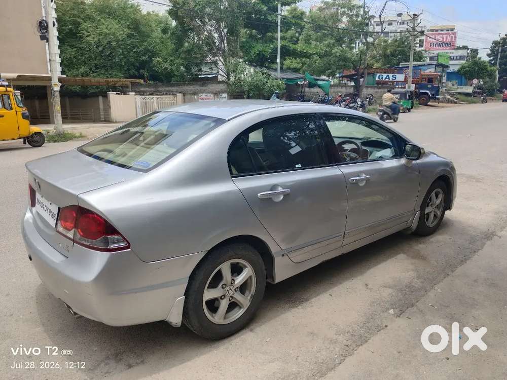 Honda Civic 1.8 V Automatic 2010