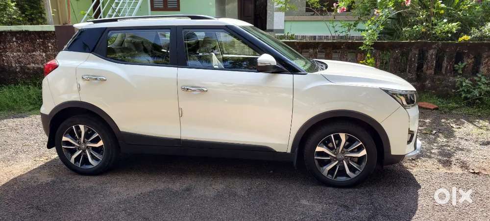 Mahindra Xuv300 W8