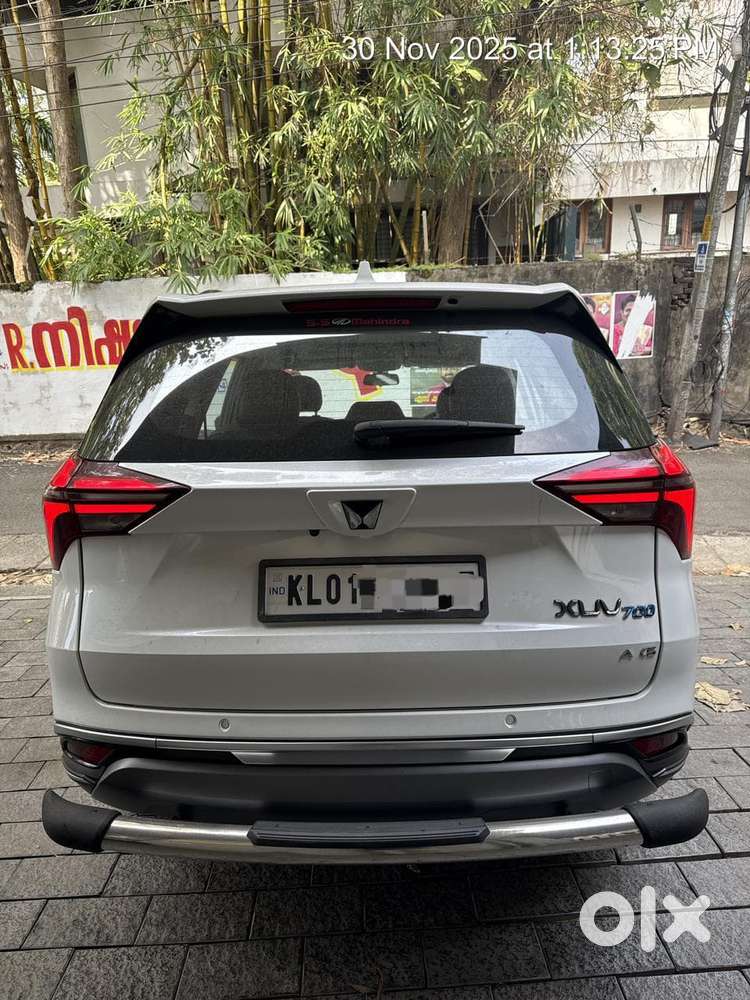 Mahindra Xuv700 2.0 Ax 5 Petrol At Str, 2022, Petrol