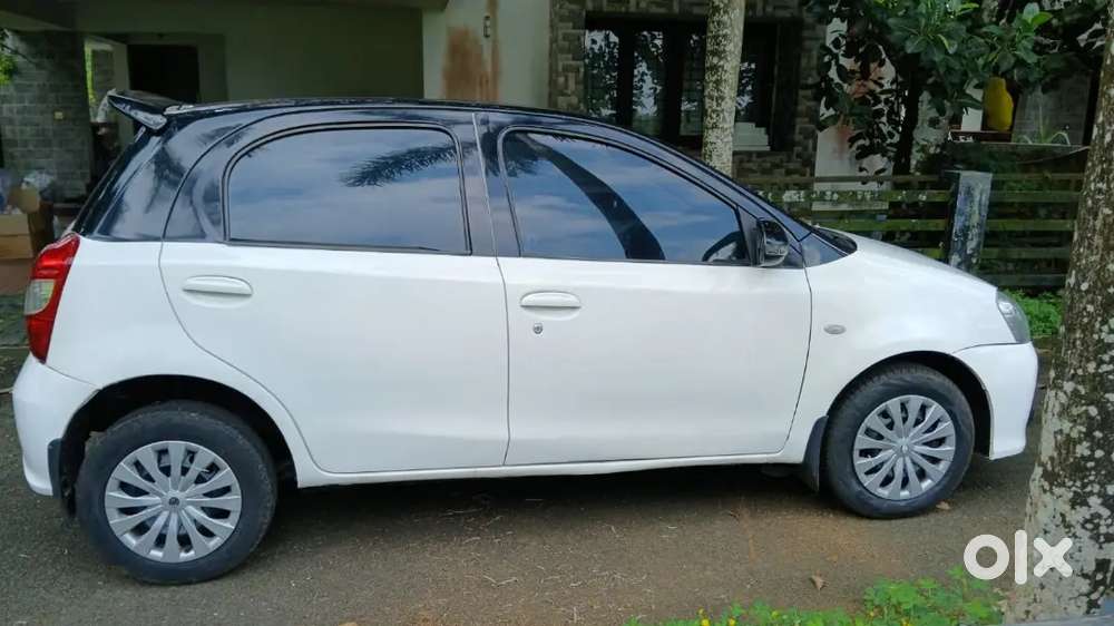 Toyota Etios Liva 2012 Diesel 118000 Km Driven