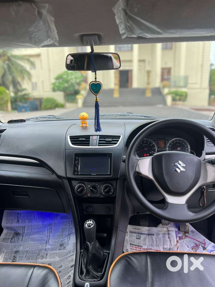 Maruti Suzuki Swift Vxi + Manual, 2015, Petrol