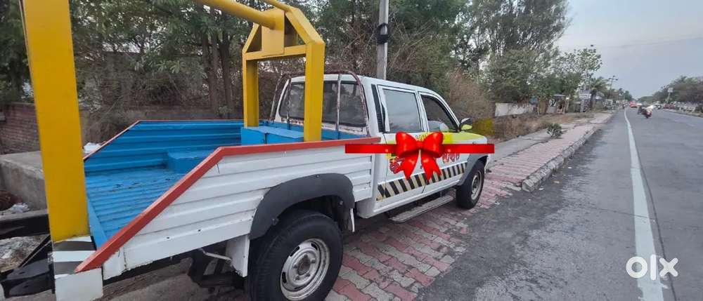 Tata 207 Di Crane Towing Van
