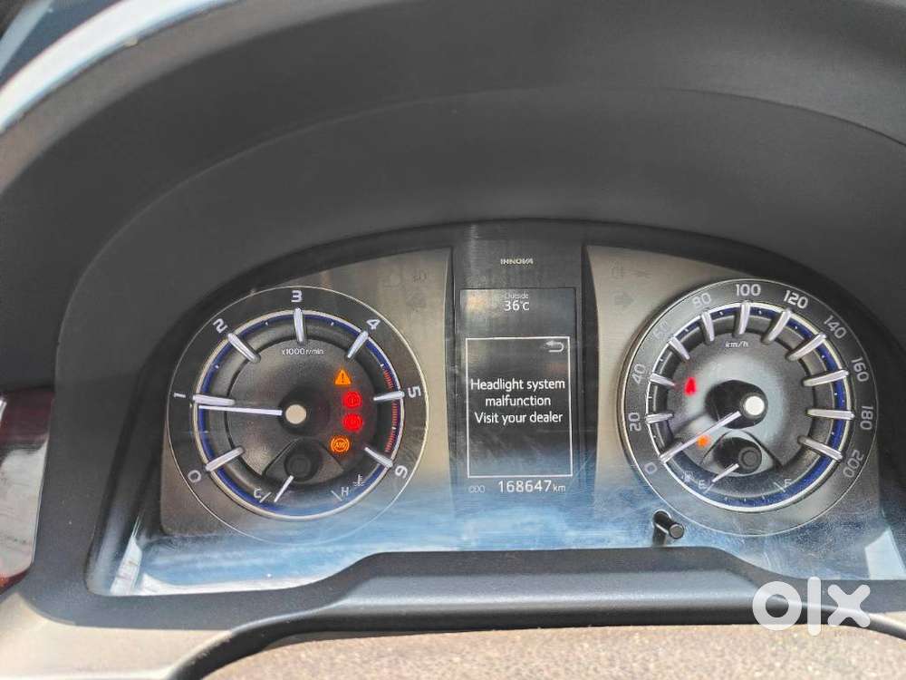 Toyota Innova Crysta 2.4 V, 2016, Diesel