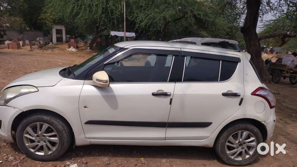 Maruti Suzuki Swift Zxi, 2012