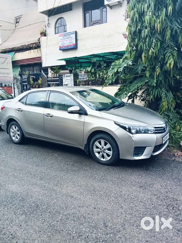 Corolla Altis Diesel G 2015