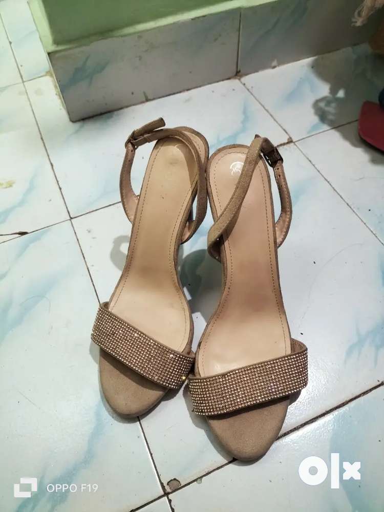 Olx heels store