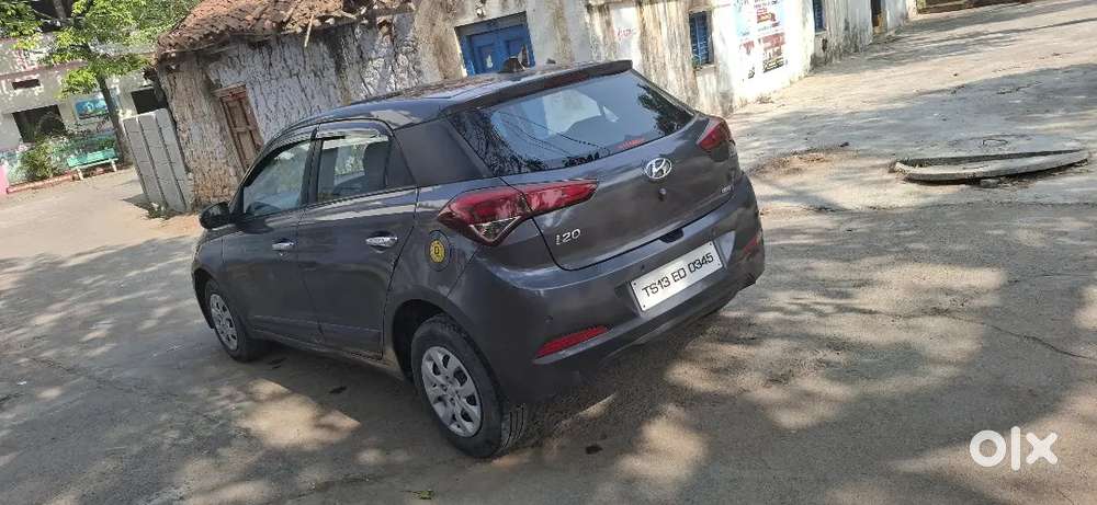Hyundai I20 2015 Diesel 125000 Km Driven