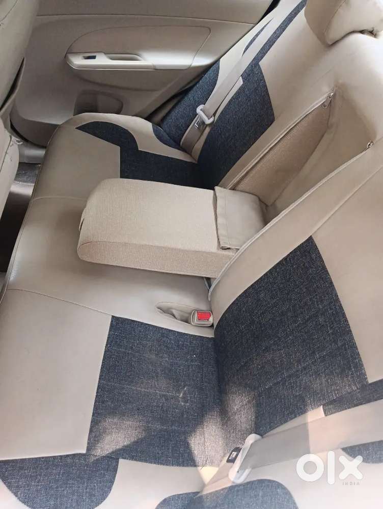 'maruti Suzuki Swift Dzire 2015 Petrol 79000 Km Driven'