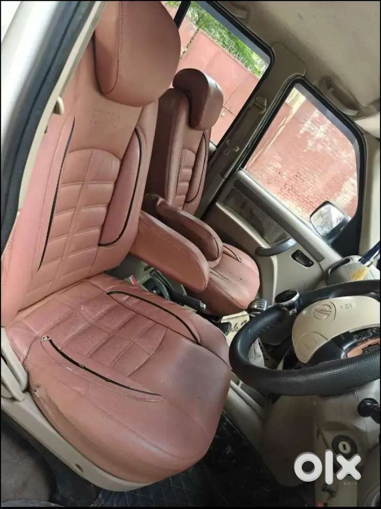 Mahindra Scorpio Vlx 2014