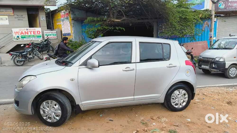 Maruti Suzuki Swift 2010 Lxi Manual Petrol