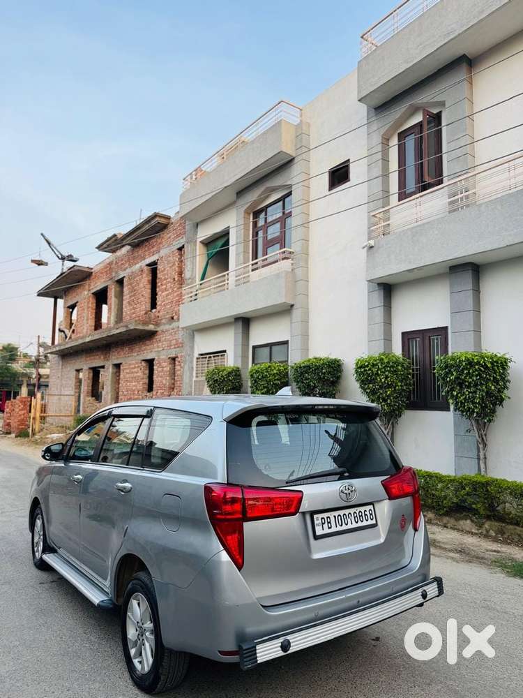 Toyota Innova Crysta 2.4 Gx Mt 8s, 2016, Diesel