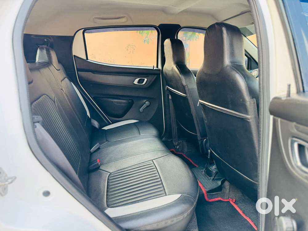 Renault Kwid 1.0 Rxt (o) Easy-r, 2019, Petrol