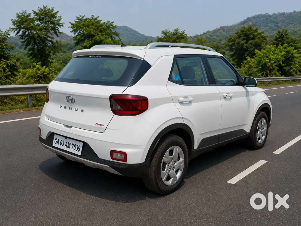 Hyundai Venue 2020 Petrol 83000 Km Driven