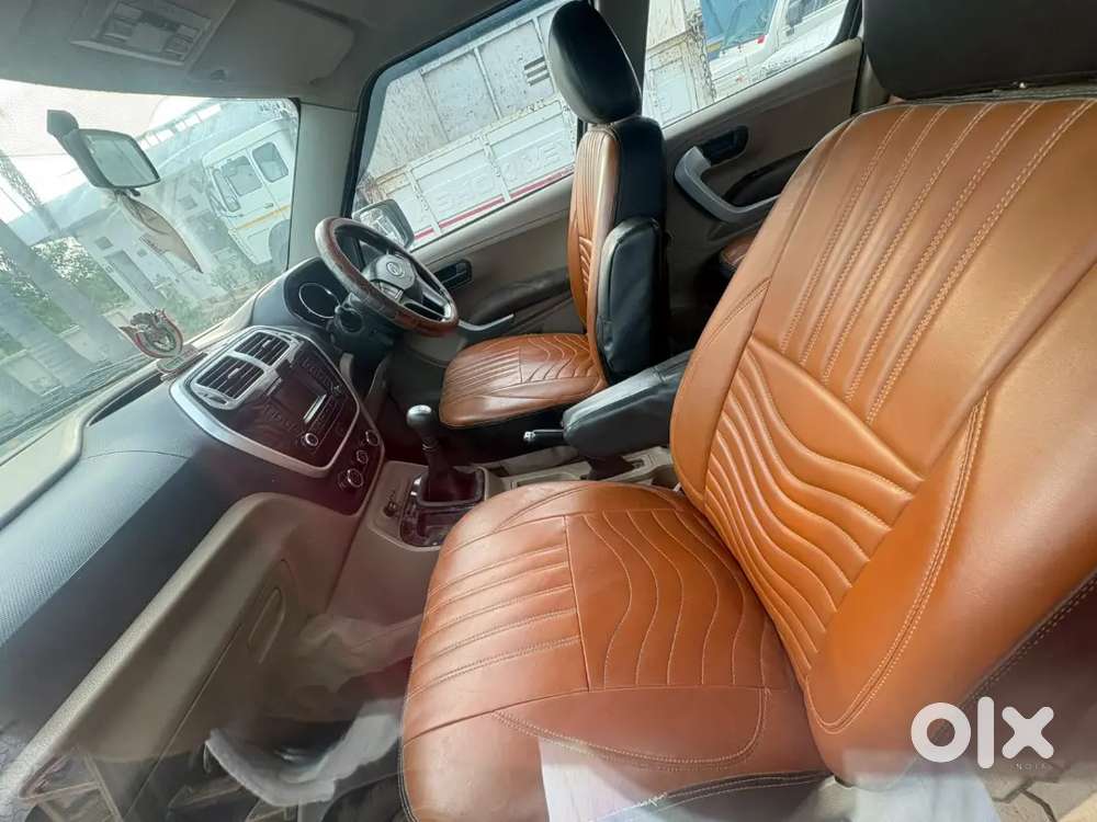 Mahindra Tuv 300 2017