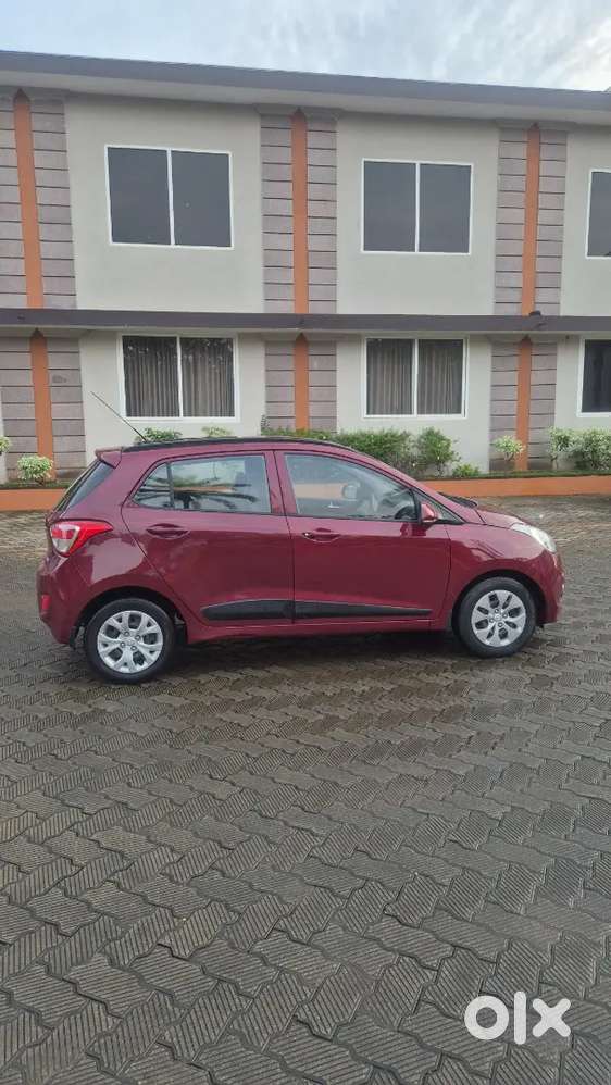 Hyundai I10 Sportz Petrol Manual 2016