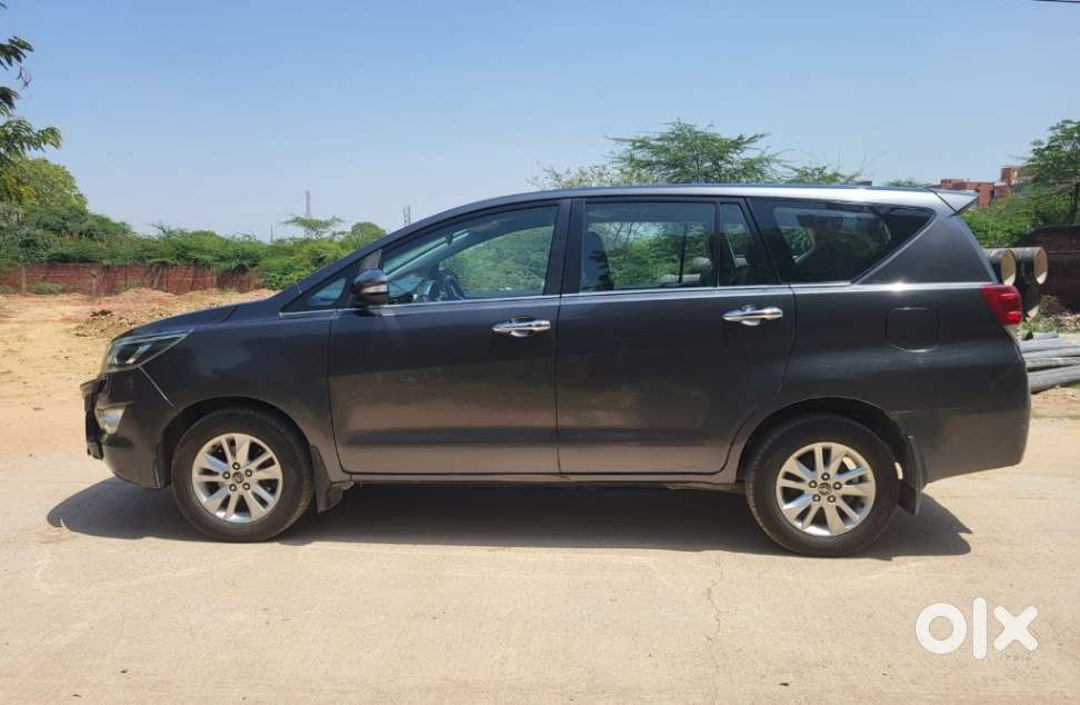 Toyota Innova Crysta 2.4 V, 2017, Diesel