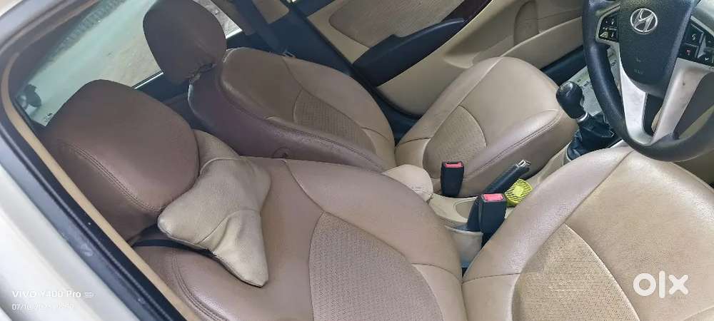 Hyundai Verna 2015