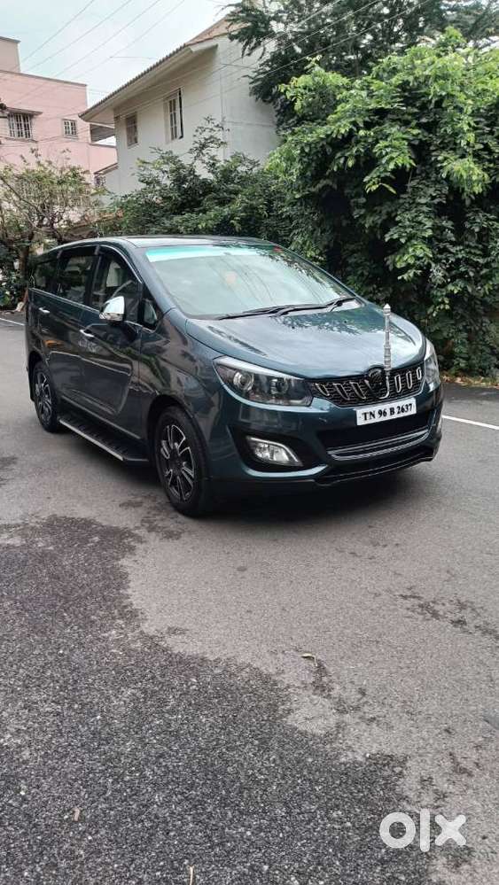 Mahindra Marazzo M8, 2018, Diesel