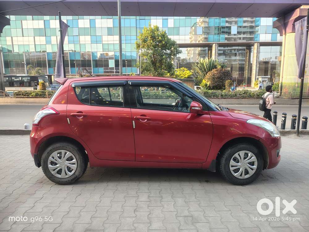 Maruti Suzuki Swift Vxi + Manual, 2014, Petrol