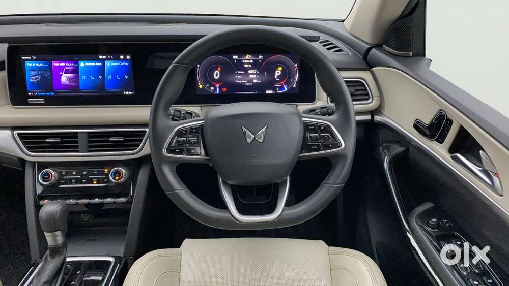 Mahindra Xuv700 2.2 Ax 7 Diesel At Luxury Pack Str, 2022, Diesel