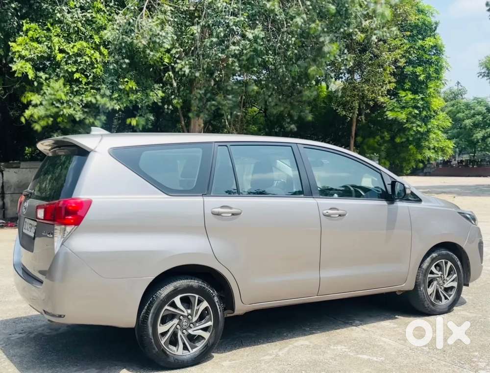 Toyota Innova Crysta [2020-ongoing] 2.4 Zx 7 Str, 2022, Diesel