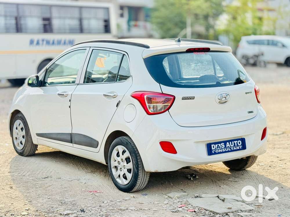 Hyundai Grand I10 2013-2016 At Sportz, 2014, Cng & Hybrids