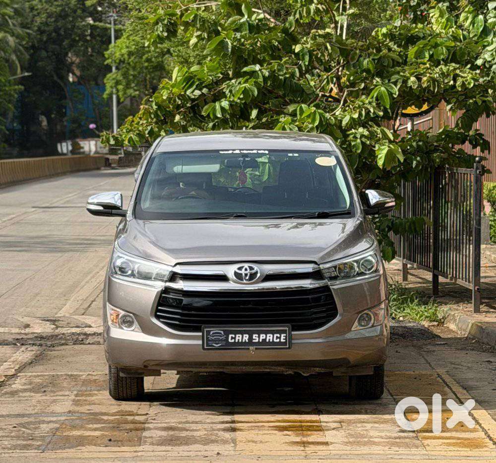 Toyota Innova Crysta 2.8 Zx At 7 Seater, 2017, Diesel