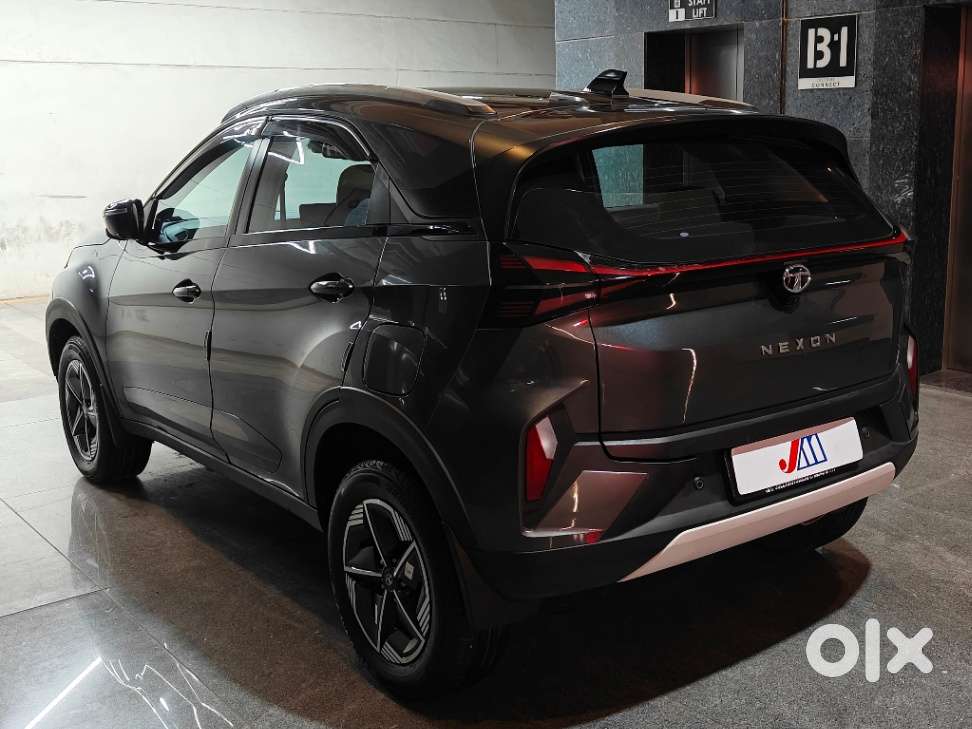 Tata Nexon Creative Plus S 1.2 Revotron Petrol 7dca, 2024, Petrol