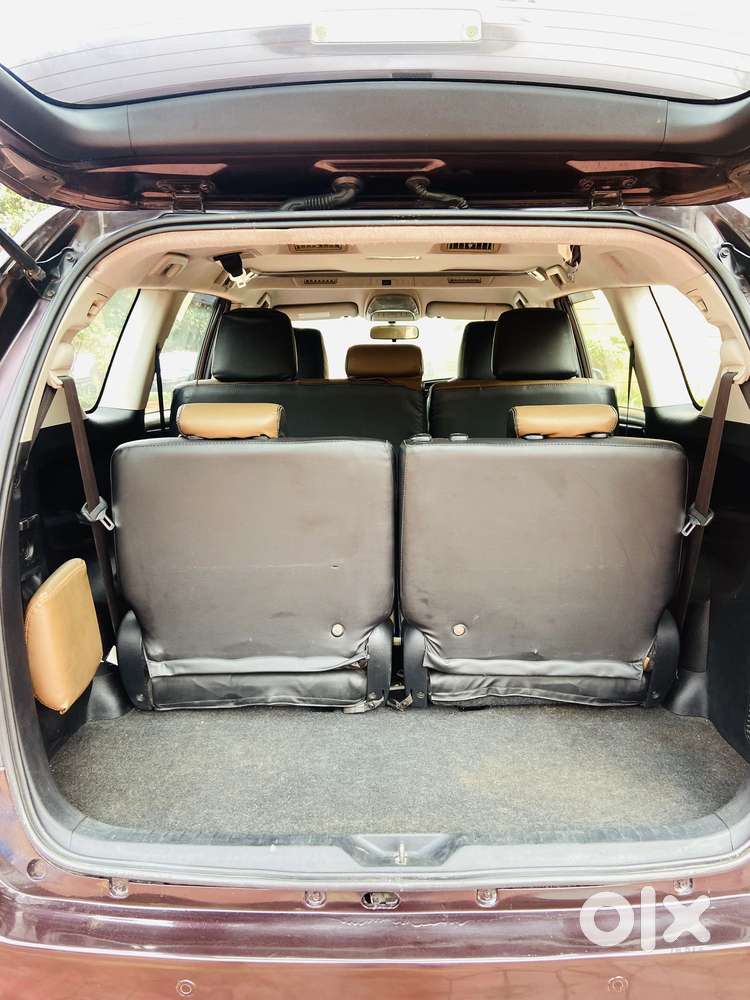 Toyota Innova Crysta 2.4 V, 2017, Diesel