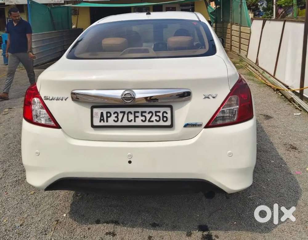 Nissan Sunny 2014 Diesel Well Maintained