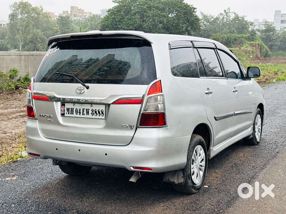 Toyota Innova 2012-2013 2.5 E Diesel Ms 7-seater, 2011, Diesel