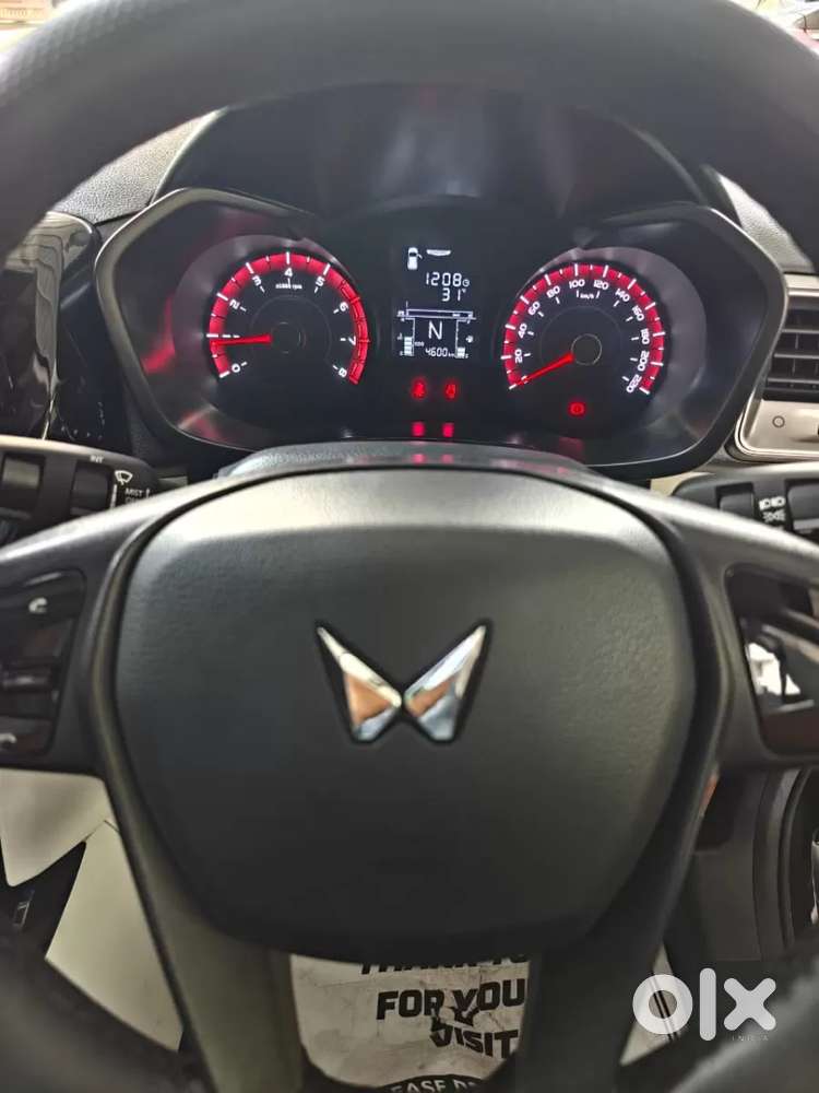 Mahindra Xuv 3xo, 2025, Petrol